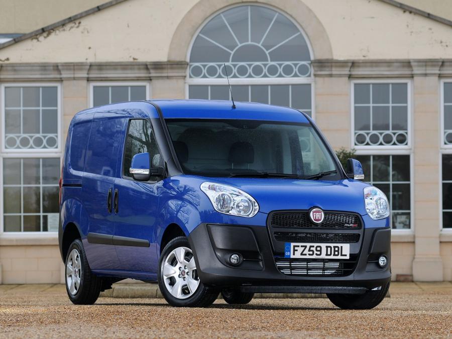  Fiat Doblo Cargo 2010 года  (UK) (фото 1 из 9)